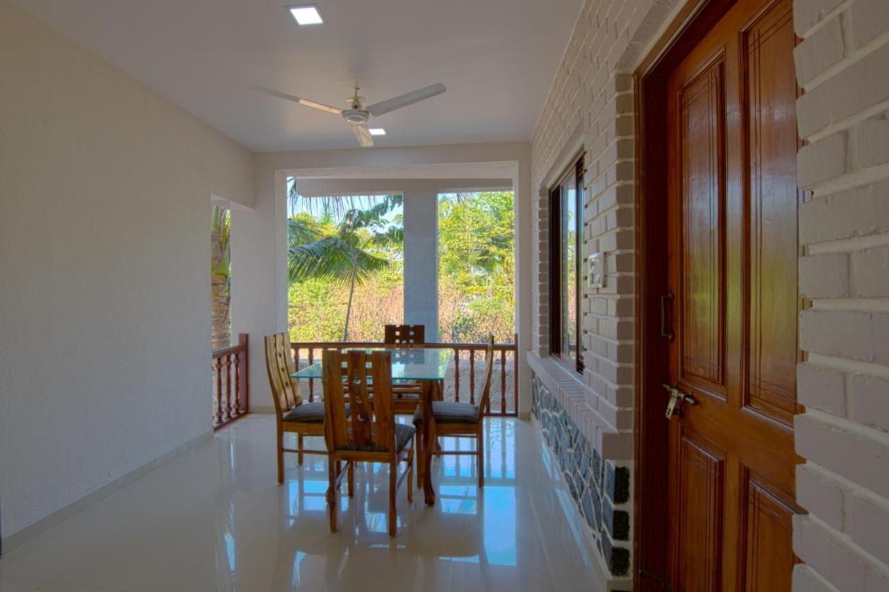 Coral Bay Villa Kashid ภายนอก รูปภาพ